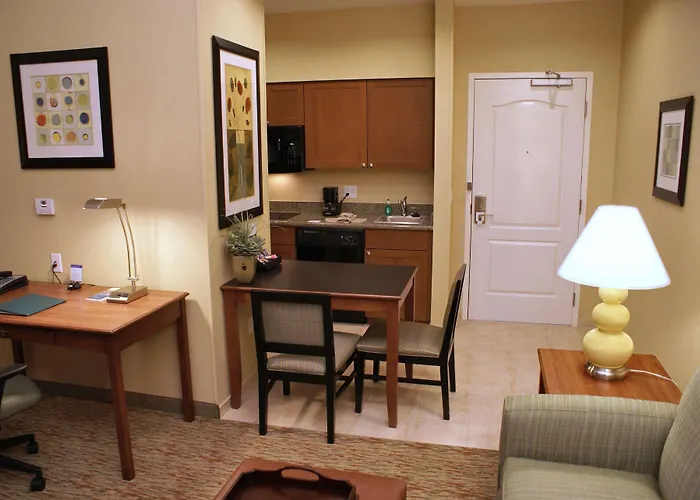Hotel Homewood By Hilton Airport South